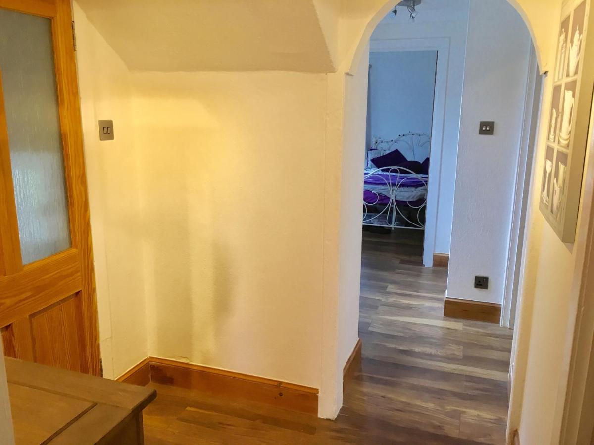 Drum Brae Apartment *