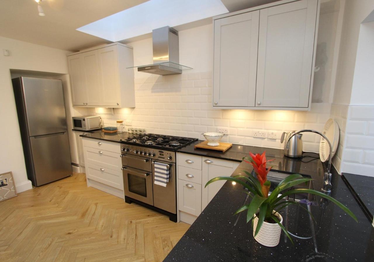 Centre New Town 2 Bedroom Flat * Edinburgh