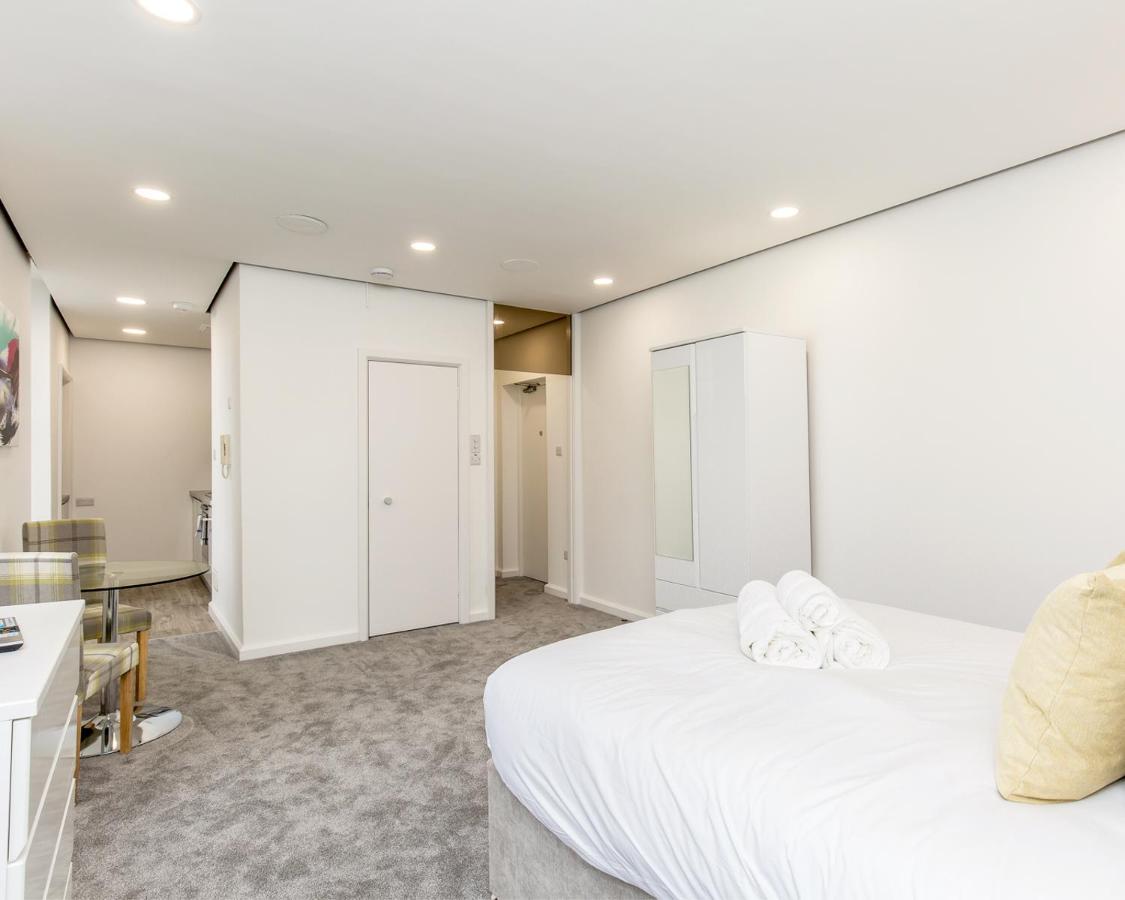 Refurbished Studio Next To The Royal Mile EDI