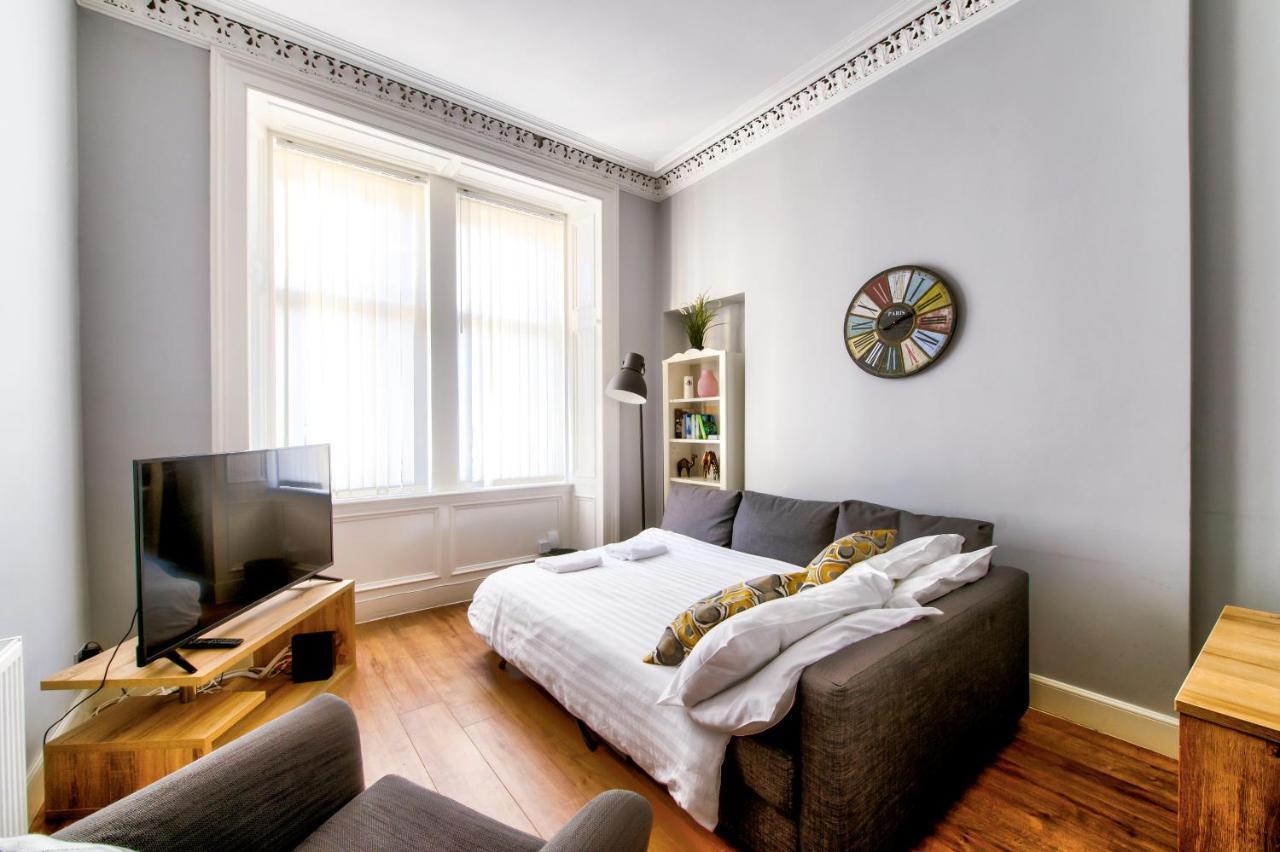Apartment Sleeps 6 Free Parking