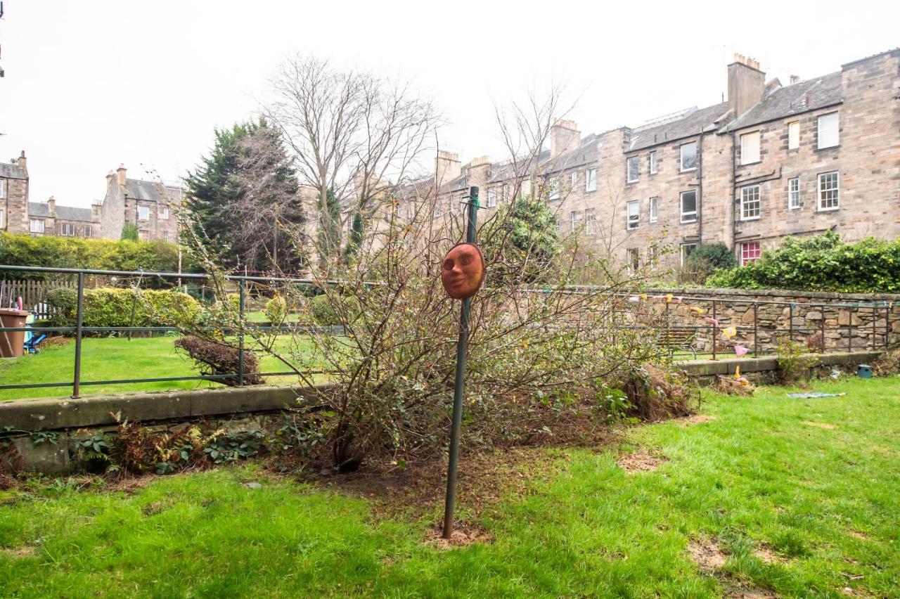 Sleeps 6 Free Parking Apartment *