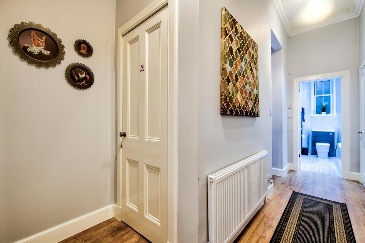 Apartment Sleeps 6 Free Parking EDI