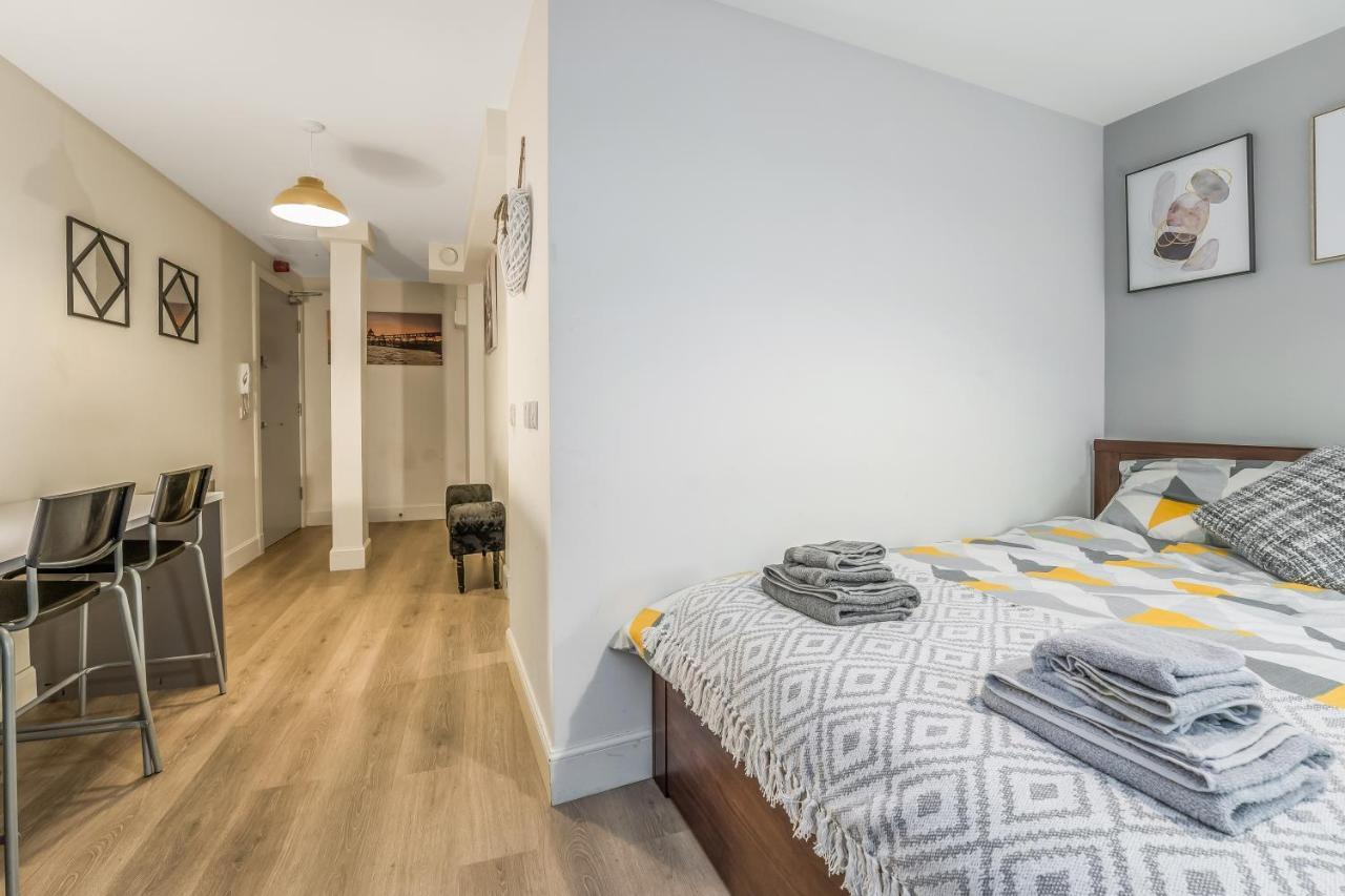 Relaxing & Cozy Studio - Oasis In The Heart Of - Sleeps Up To 3 Guests Apartment *