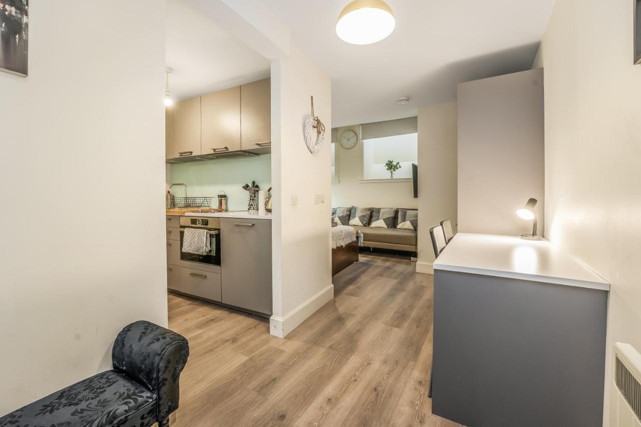 Apartment Relaxing & Cozy Studio - Oasis In The Heart Of - Sleeps Up To 3 Guests