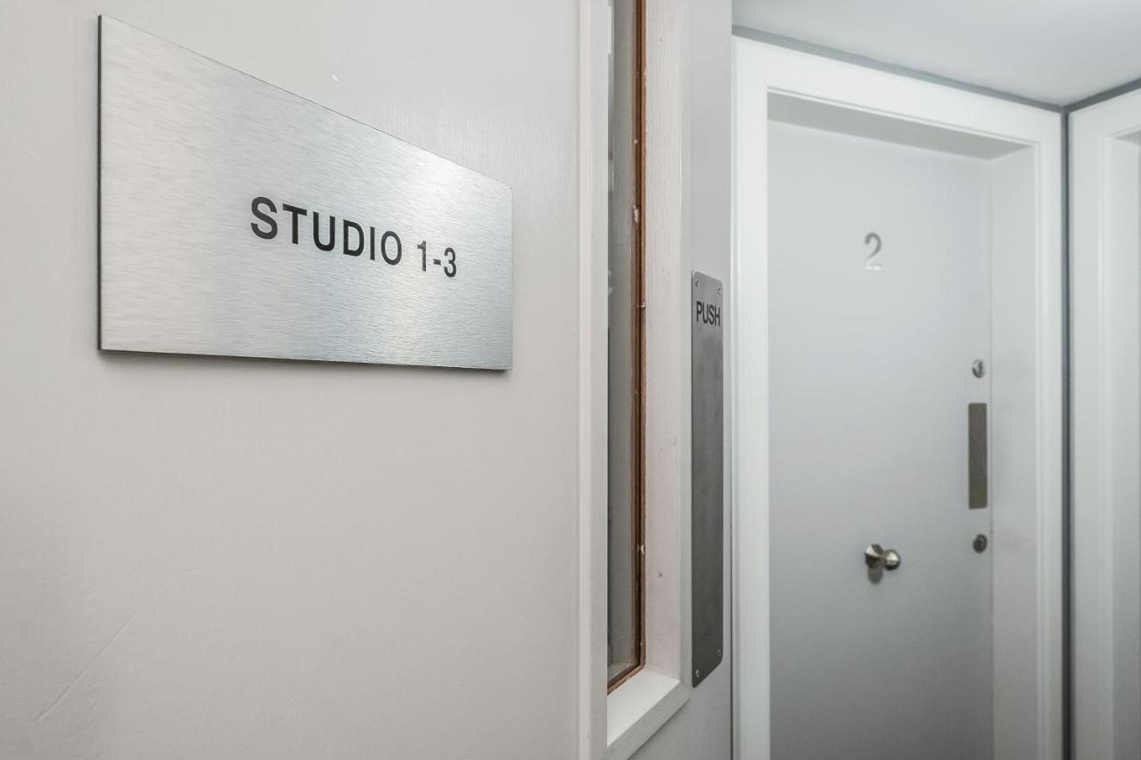 Relaxing & Cozy Studio - Oasis In The Heart Of - Sleeps Up To 3 Guests Apartment *