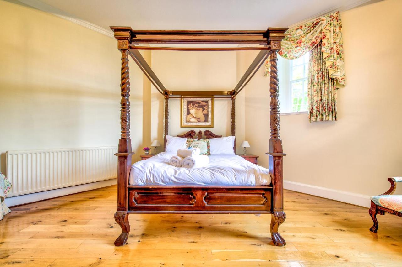 Famous House, 1 Minute From Castle Apartment Edinburgh