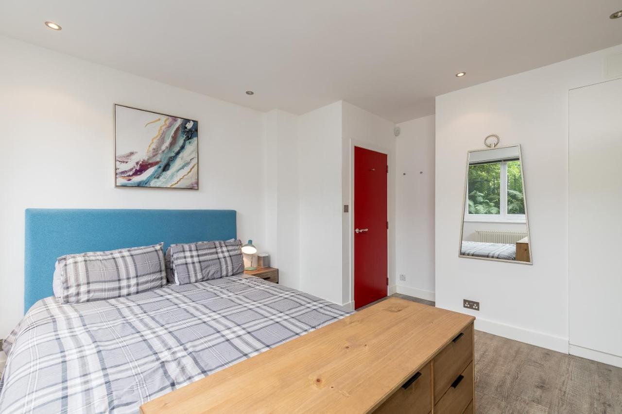 Holiday home Luxury Architect Designed 13 Mins To Royal Mile Edinburgh