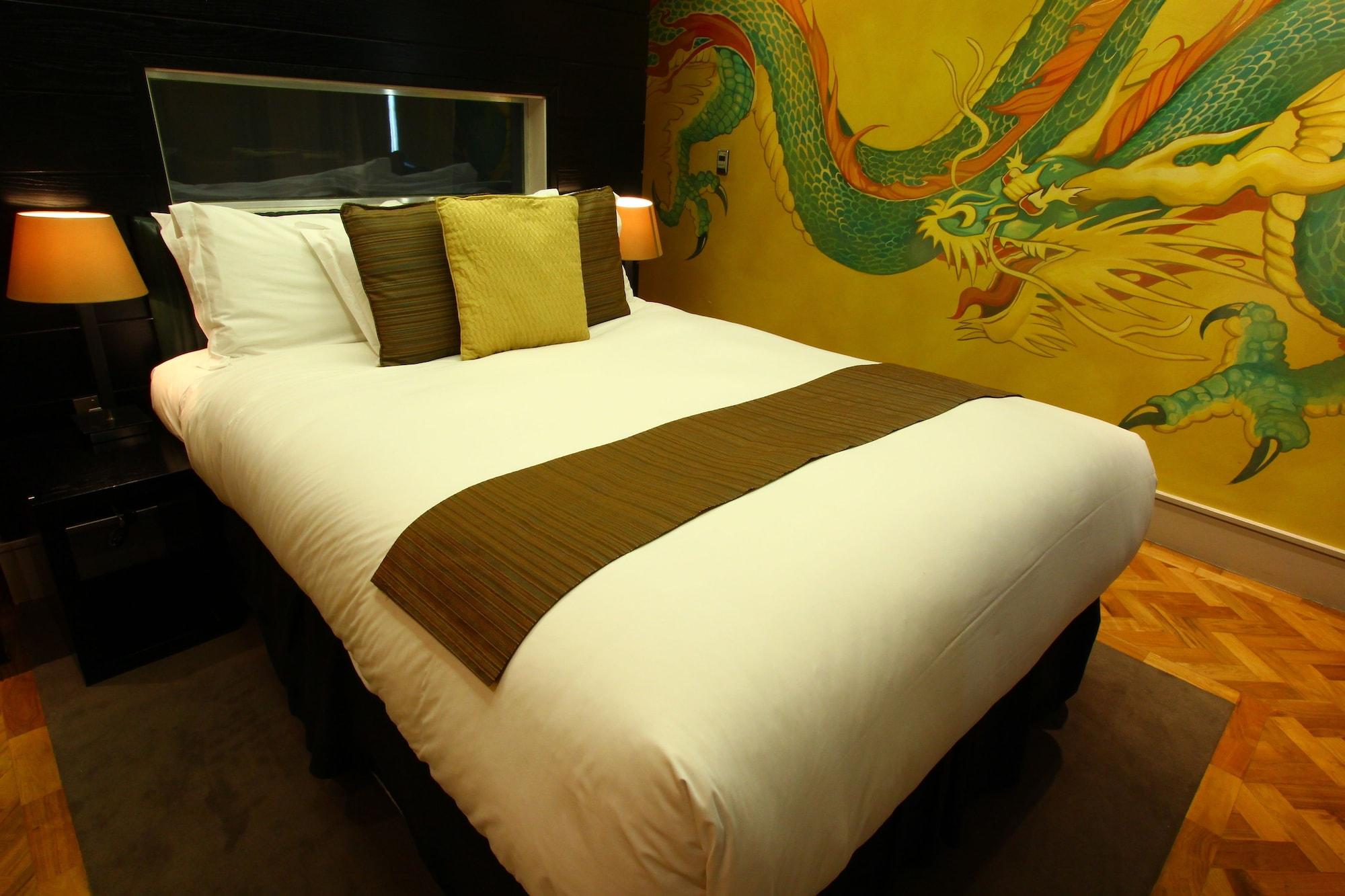 Le Monde Hotel