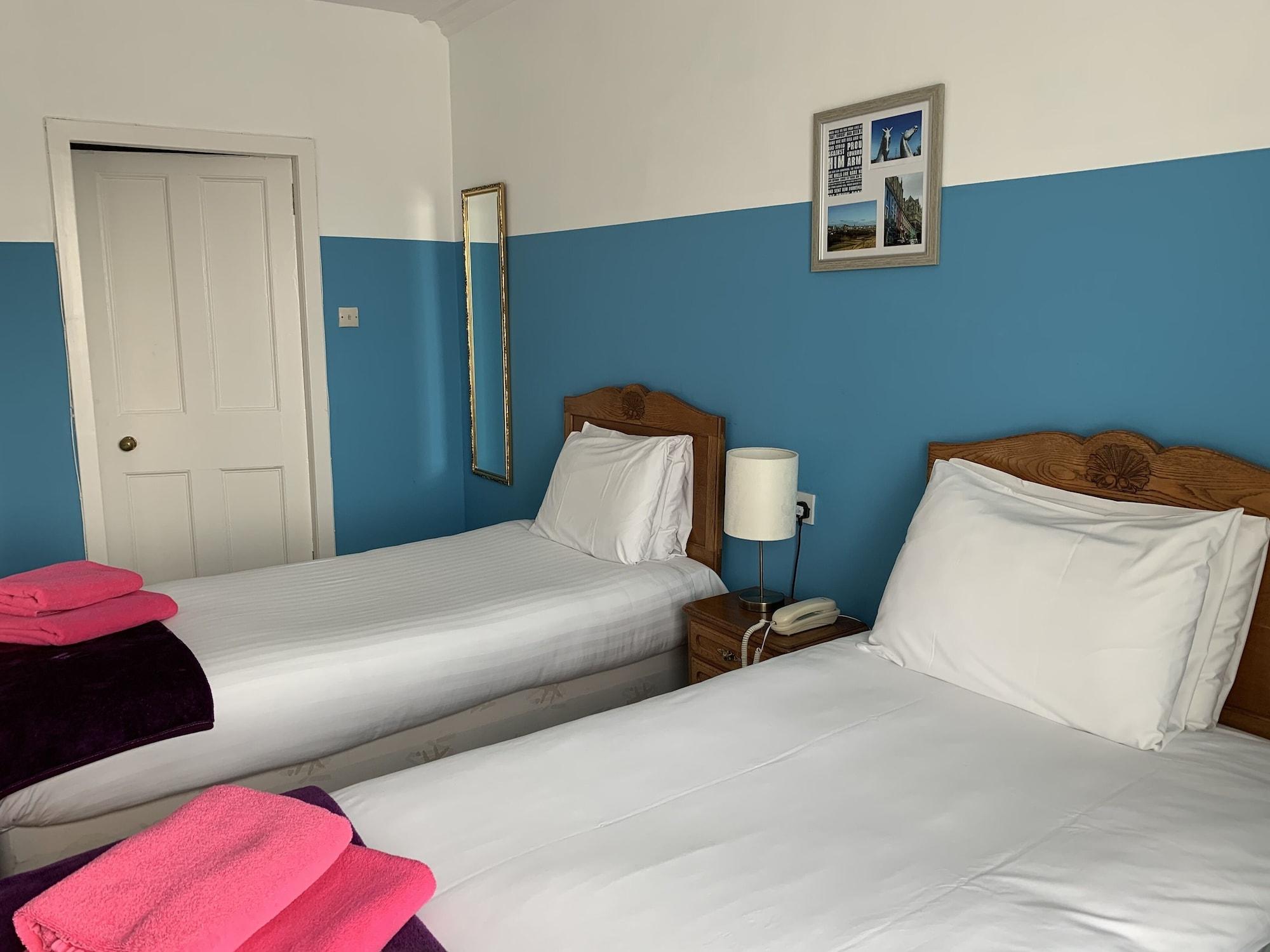 Eliza House 3*