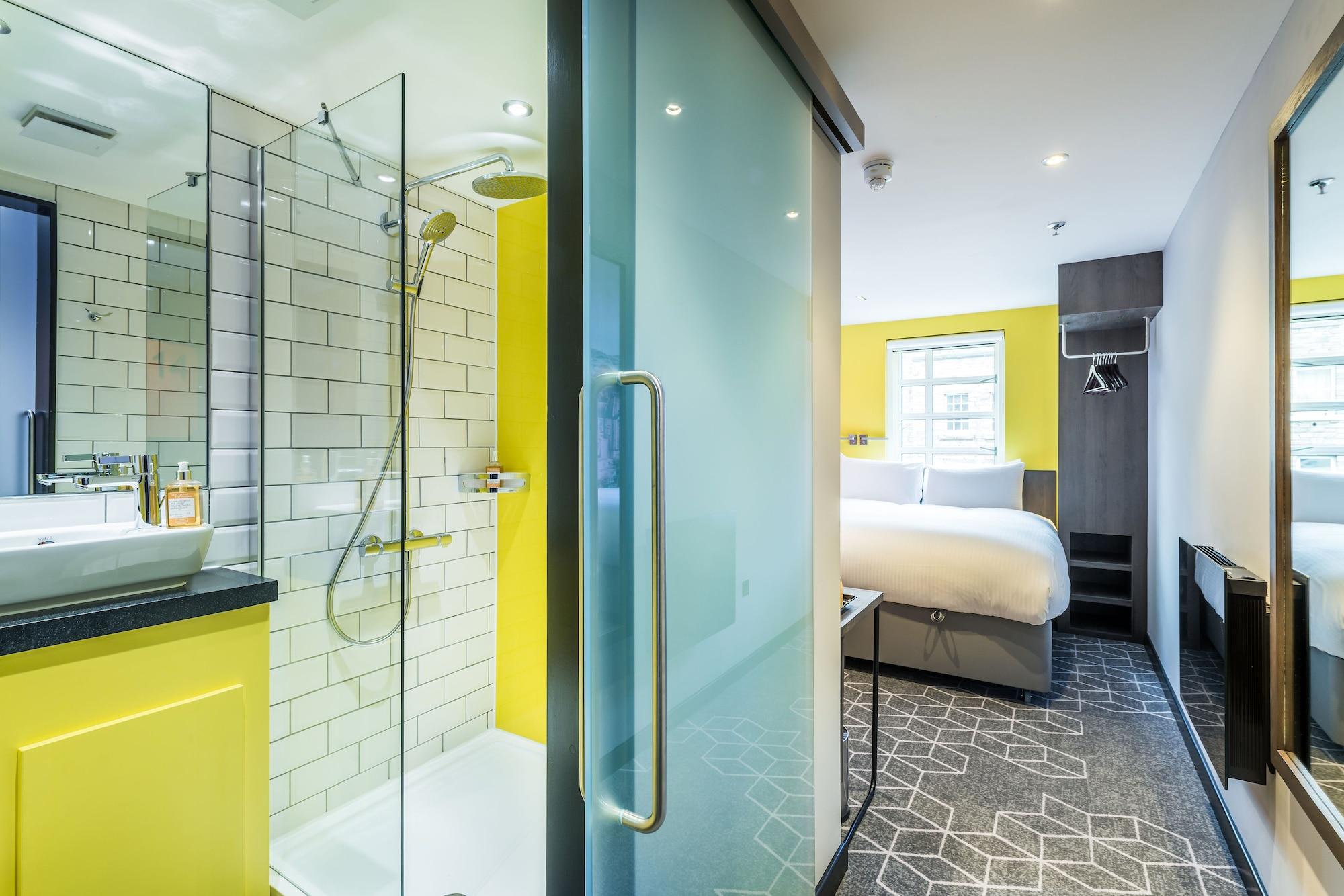 Km Hotel 3*
