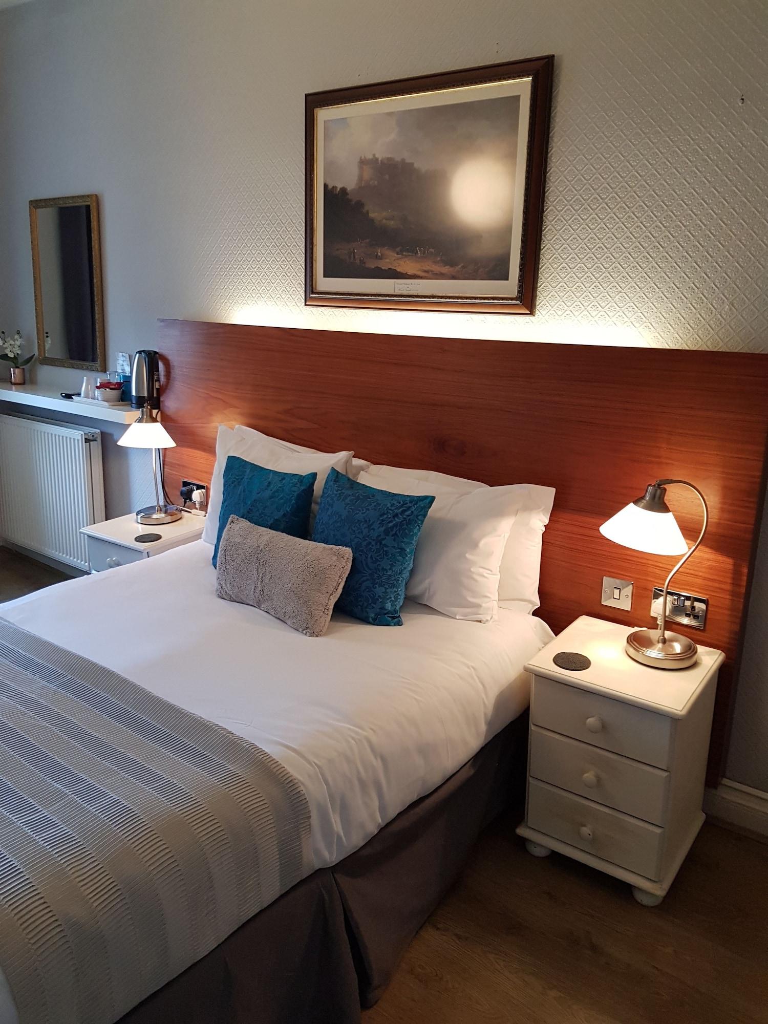 Townhouse 3* Edinburgh