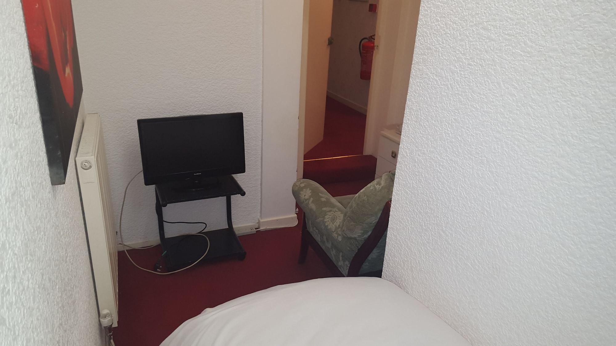 Hotel Sakura 2*