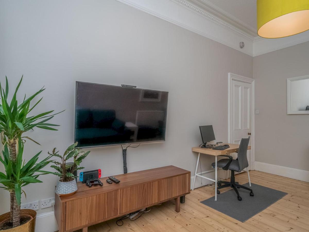 Pass The Keys Stunning And Modern 1 Bed Flat Near Centre * Edinburgh