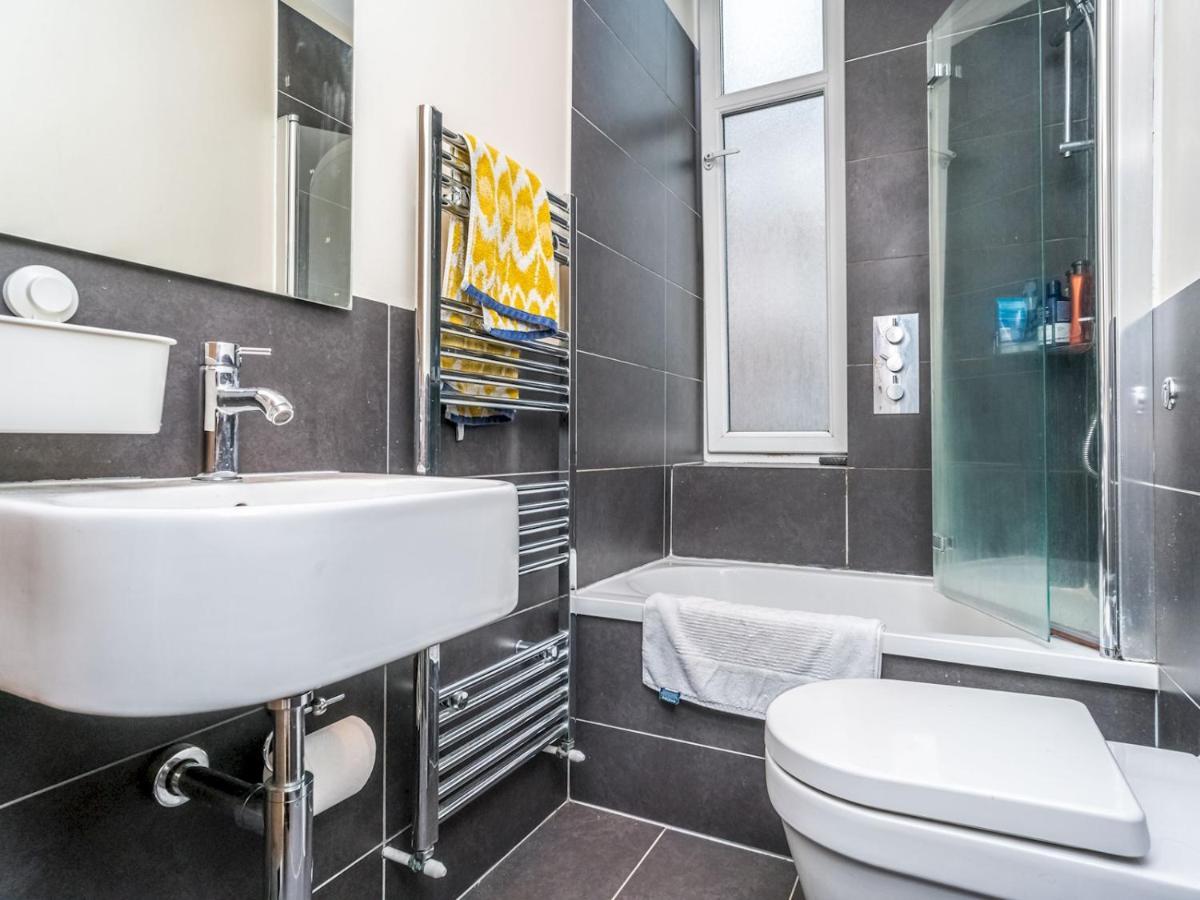Apartment Pass The Keys Stunning And Modern 1 Bed Flat Near Centre *