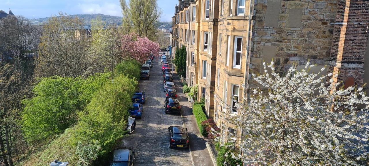 Penthouse Apartment Sleeps 11 * EDI