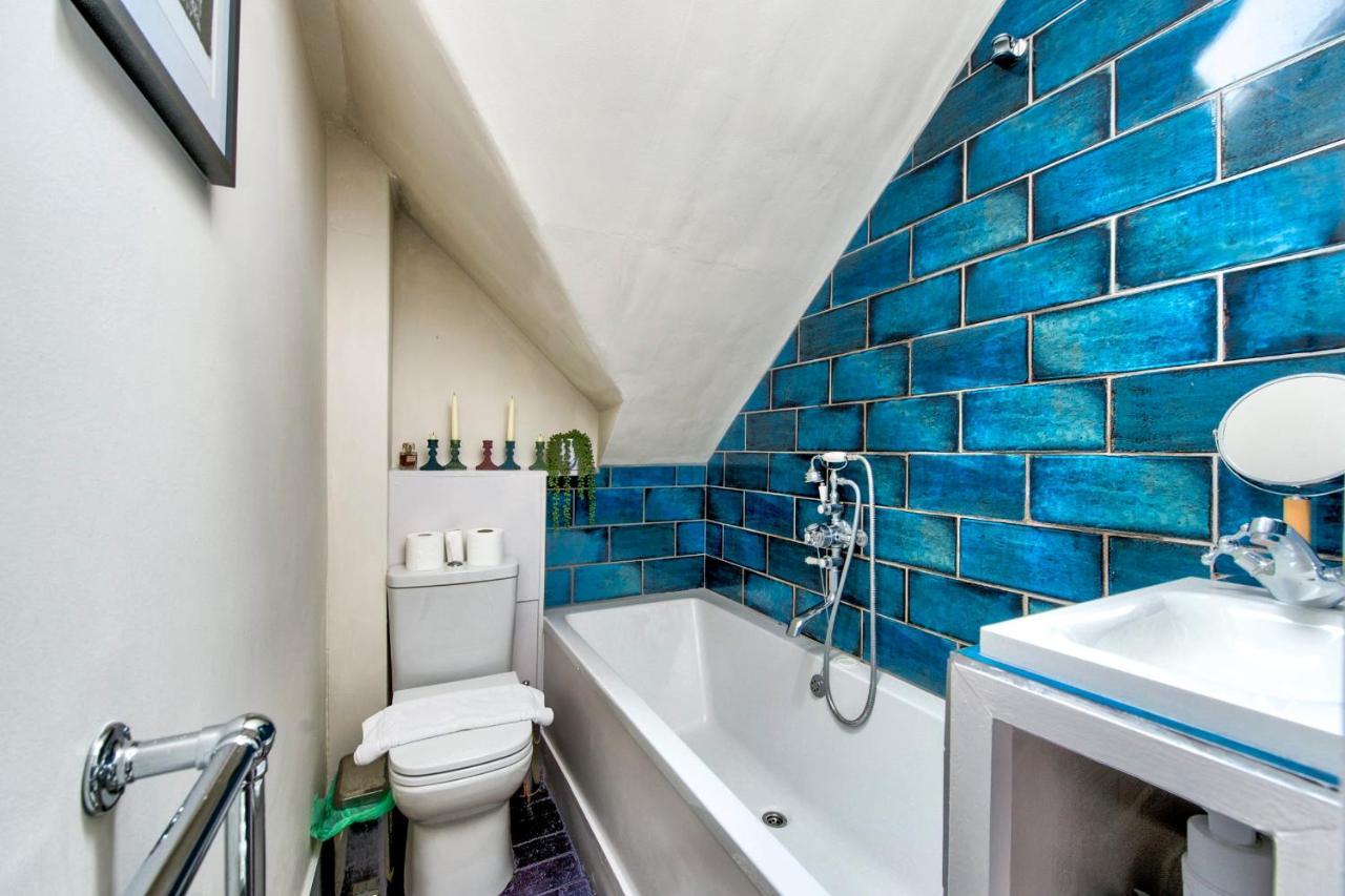 Guestready - Vibrant Attic Apt In Lovely Leith * Edinburgh