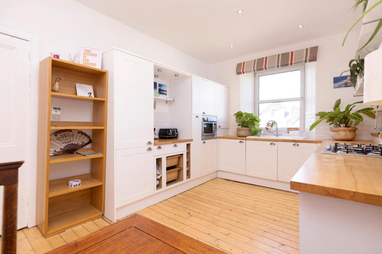 Joivy Gorgeous 1-bed Flat With A Shared Garden * Edinburgh