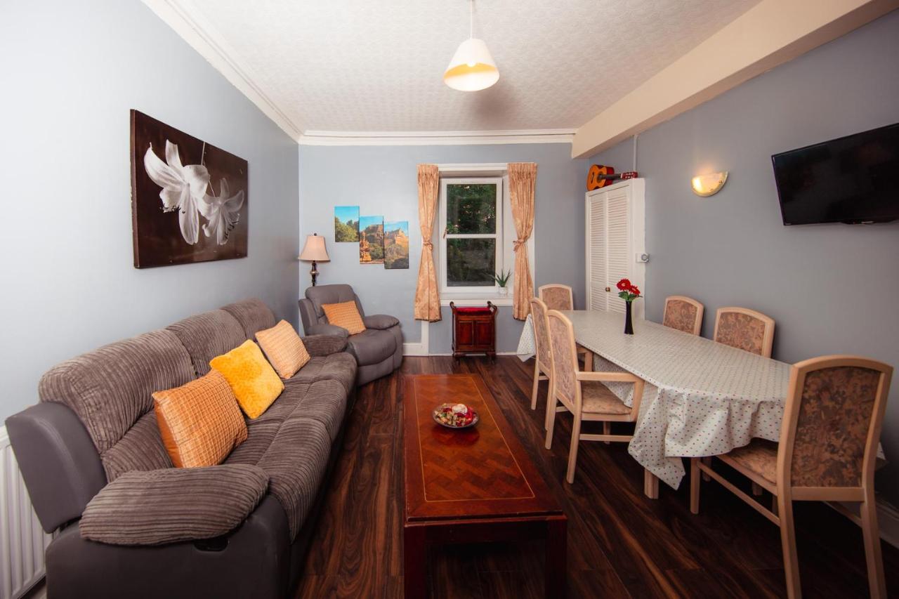 Super Central 4Bedroom Apartment At The Meadows Edinburgh