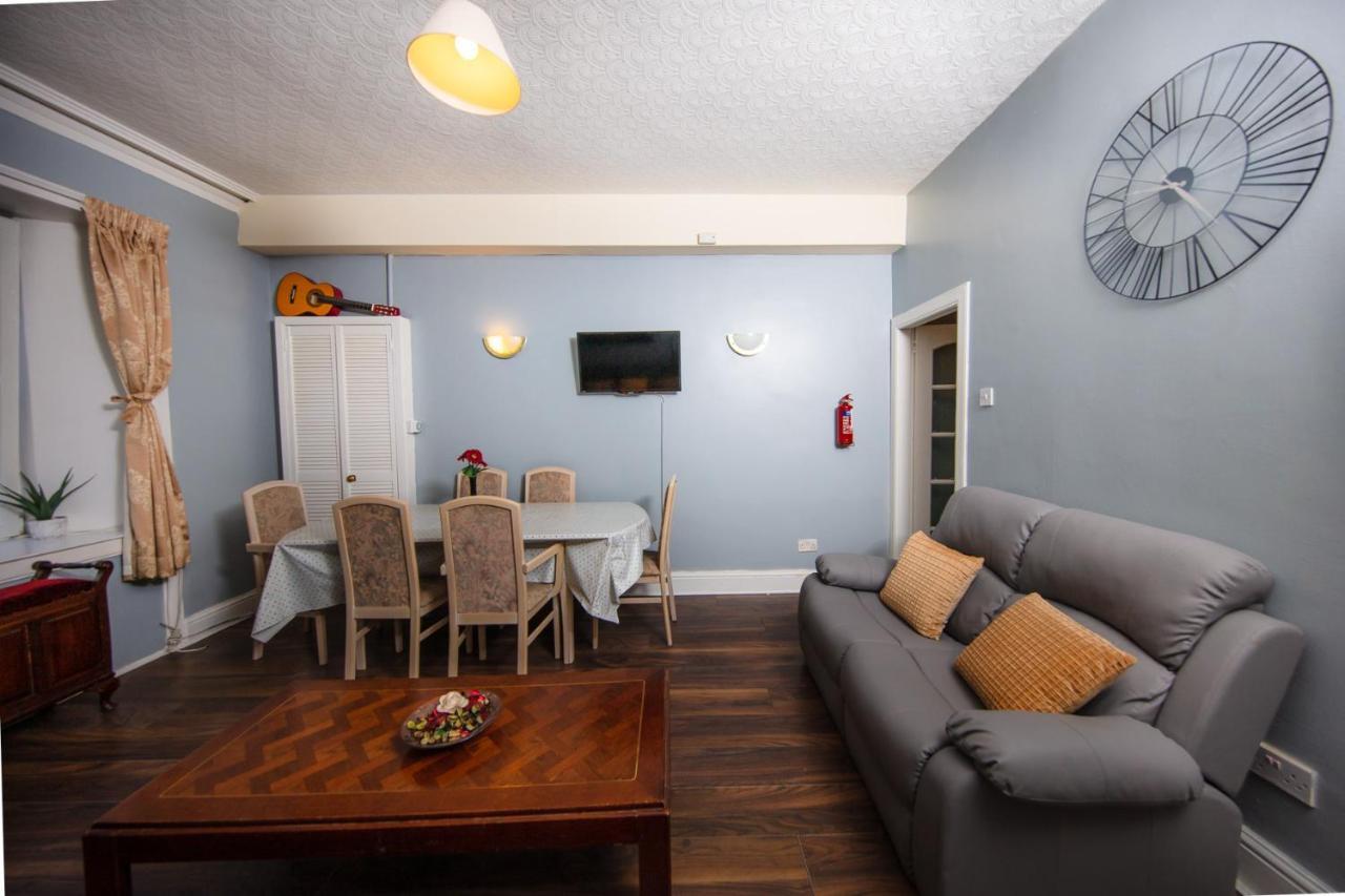 Super Central 4Bedroom Apartment At The Meadows * Edinburgh