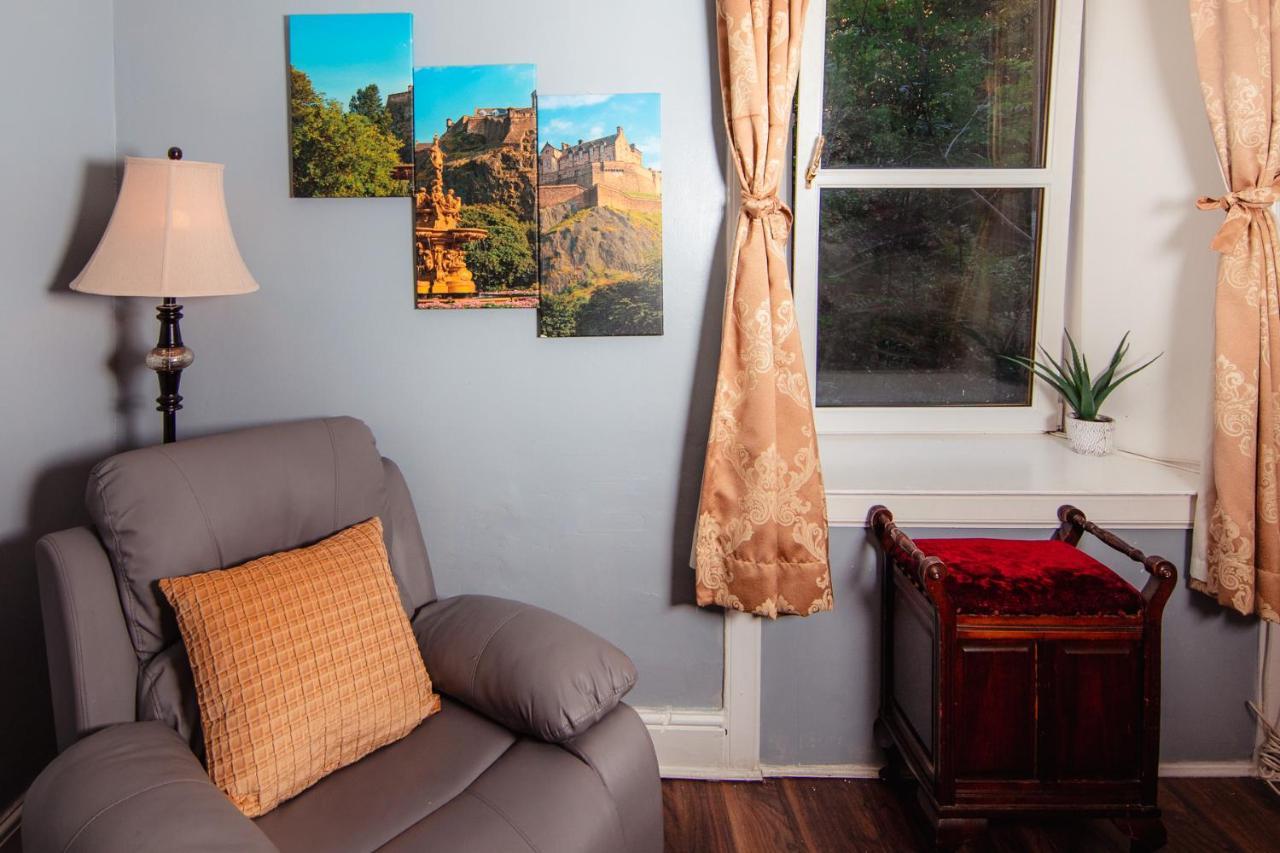 Super Central 4Bedroom Apartment At The Meadows * Edinburgh