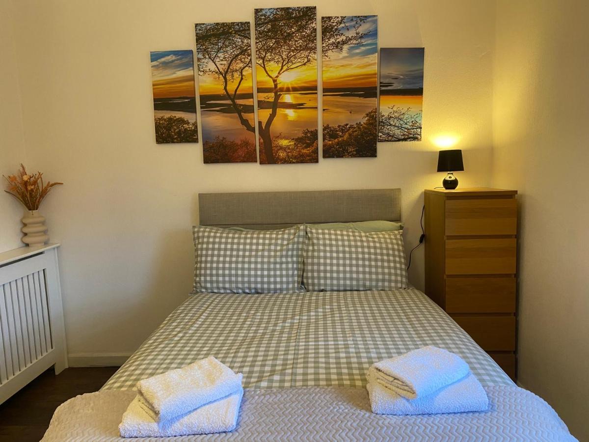 Lovely 2 Bedroom Entire Flat Near Aurther's Seat Edinburgh