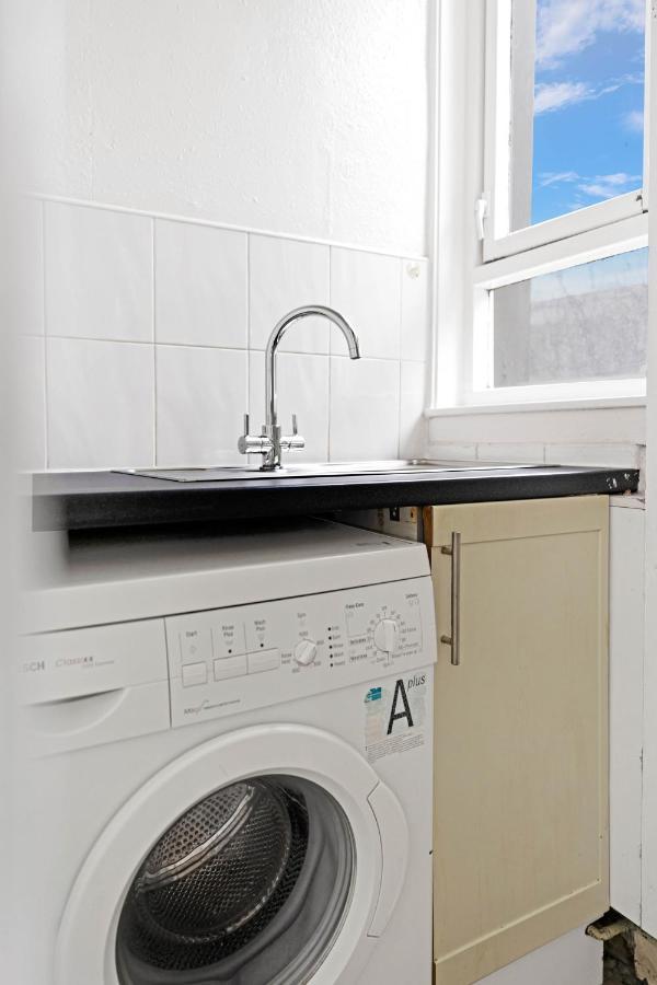 Wonderful & Comfy 2 Bedroom - Close To Centre - Free Parking Edinburgh