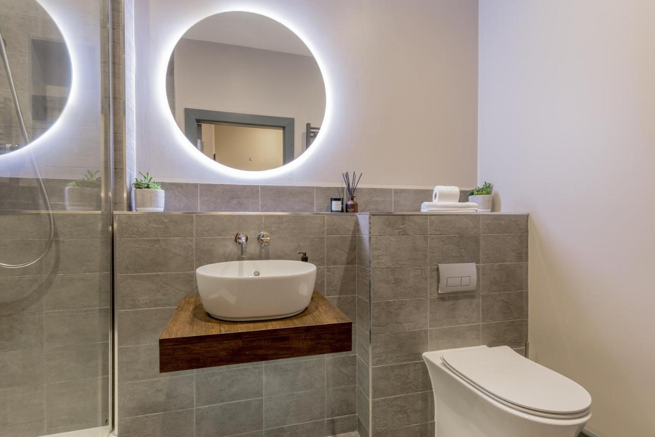 Bohemian Luxury In The Heart Edinburghs Leith District Apartment *