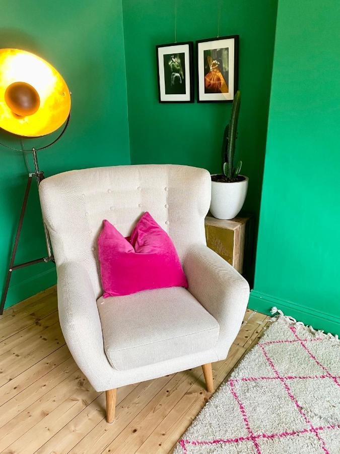 Sunny, Stylish 2-bed In Morningside Holiday home *