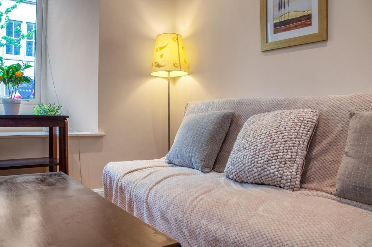 Apartment Stylish & Modern 2 Bedroom Ground Floor Close To Centre In Stunning Converted Church - Near Haymarket Train Station - Sleeps Up To 5 Guests