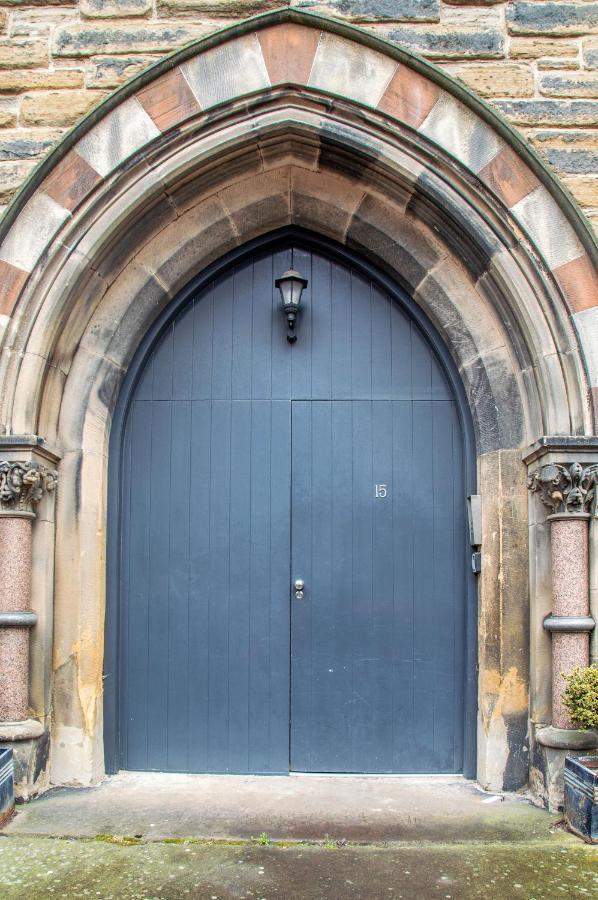 Apartment Stylish & Modern 2 Bedroom Ground Floor Close To Centre In Stunning Converted Church - Near Haymarket Train Station - Sleeps Up To 5 Guests