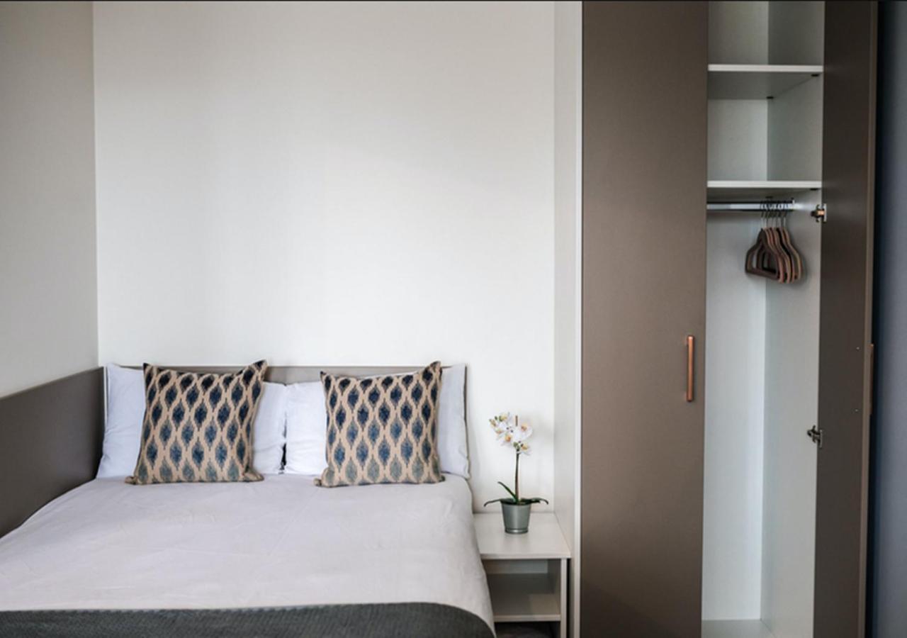 Ensuite Rooms & Studios, Edinburgh - Sk Guest house *