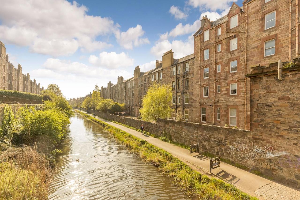 Pass The Keys Stunning 3 Bed Loft Style With Free Parking