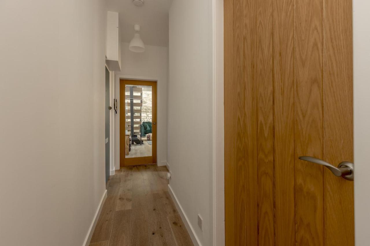 Pass The Keys Stunning 3 Bed Loft Style With Free Parking * Edinburgh