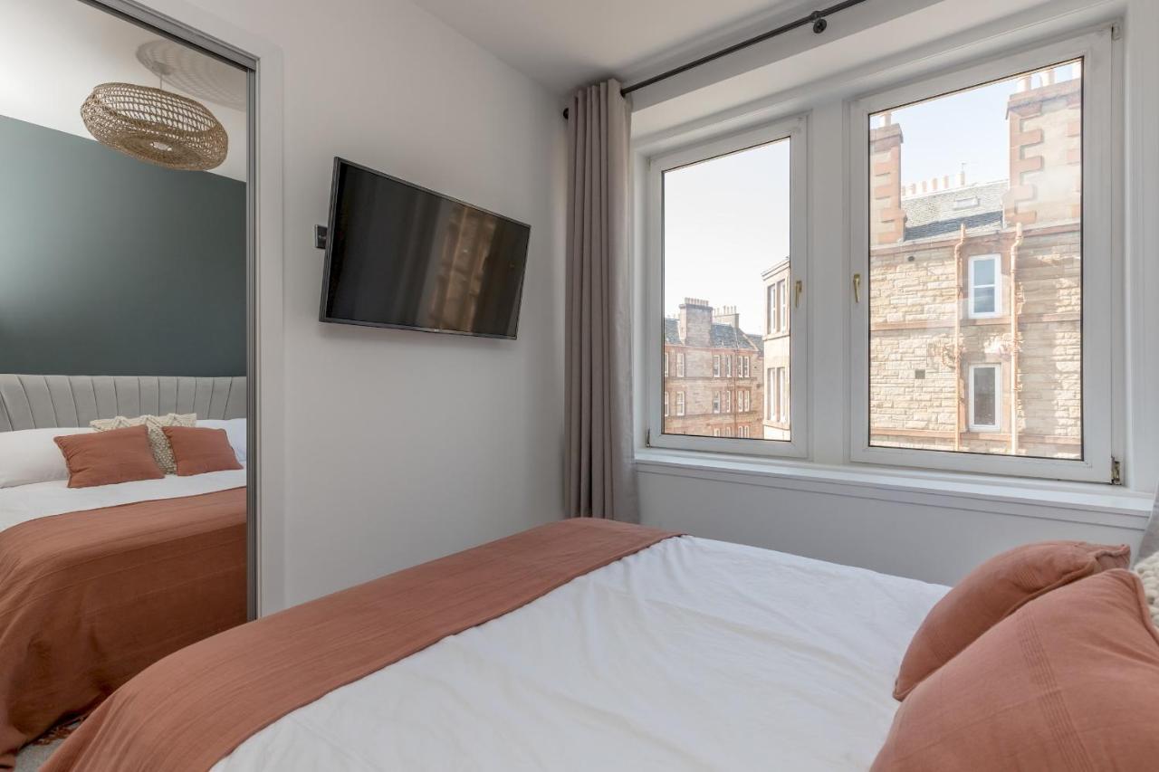 Pass The Keys Stunning 3 Bed Loft Style With Free Parking Apartment Edinburgh