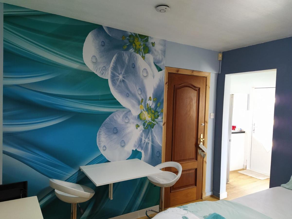 Apartment Self Catering Studio Flat Edinburgh
