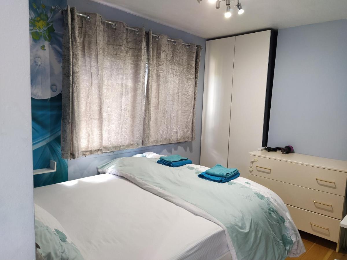 Self Catering Studio Flat Apartment