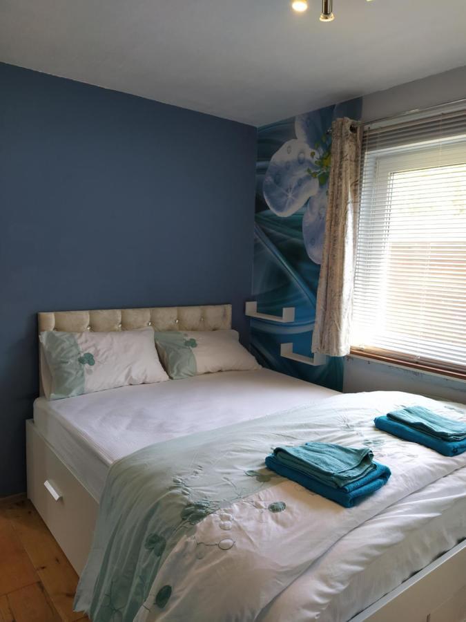 Self Catering Studio Flat Edinburgh