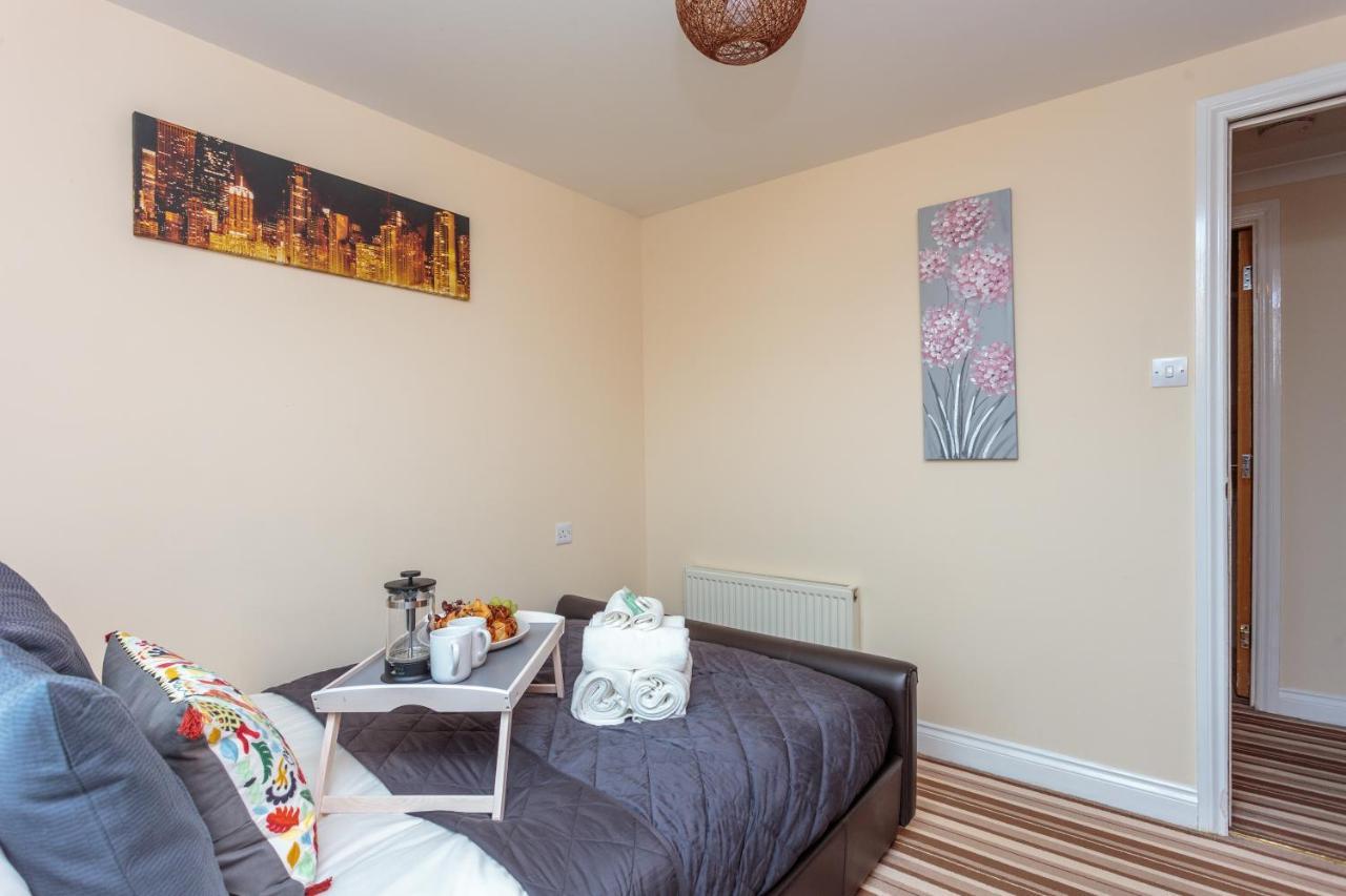 Apartment Ocean Way In Leith Edinburgh