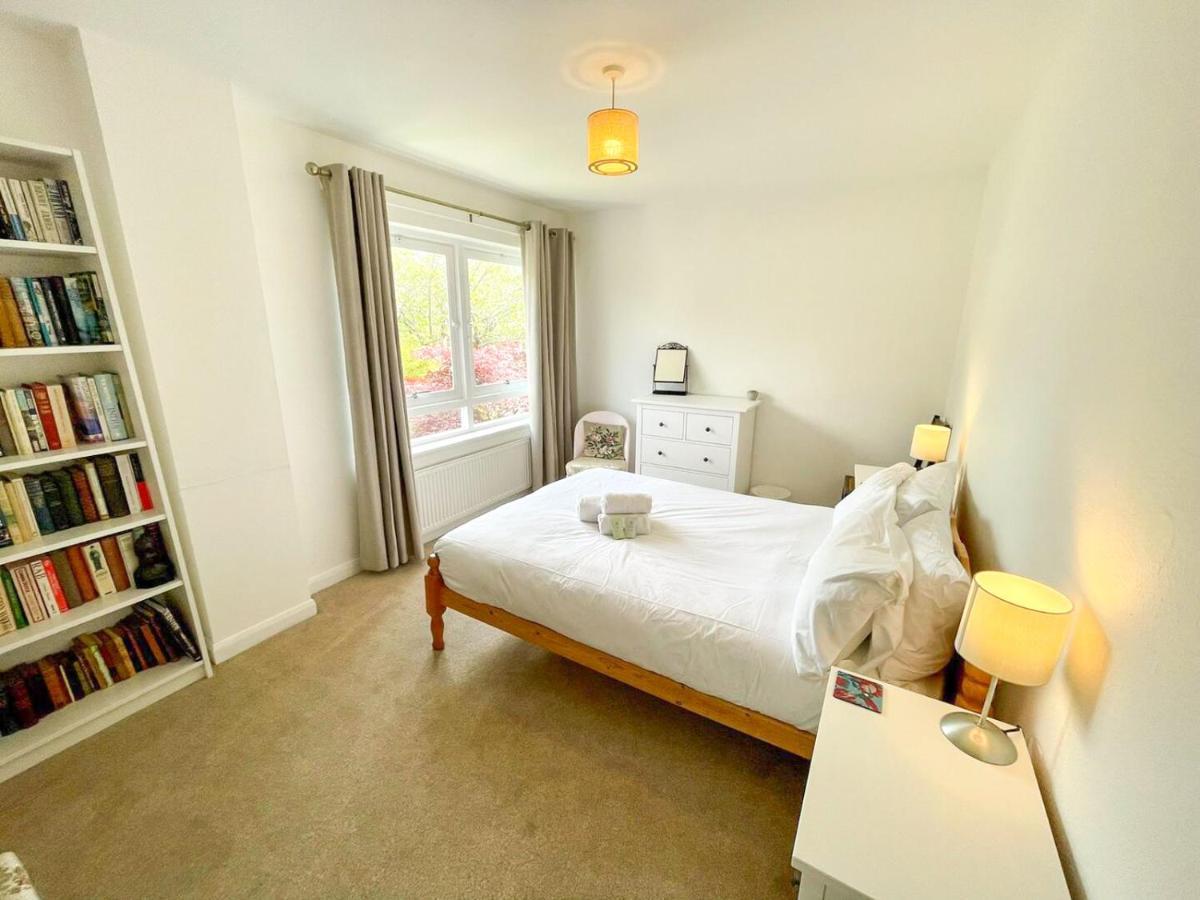Holiday home Suburban Bliss In Desirable Trinity, Free Parking Edinburgh