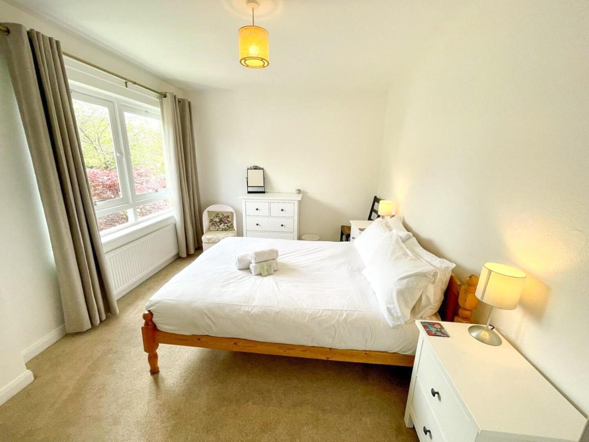 Holiday home Suburban Bliss In Desirable Trinity, Free Parking
