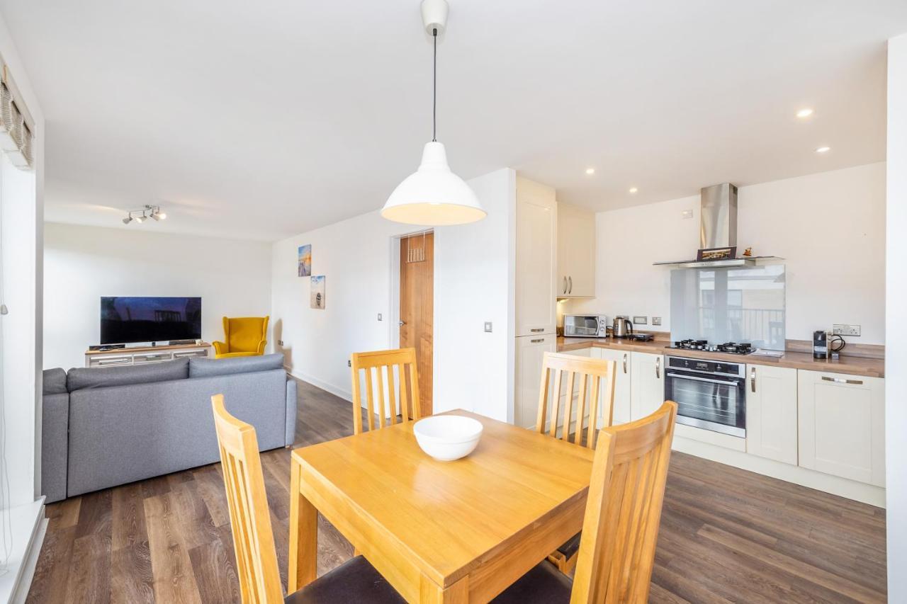 Joivy Modern 2 Bed Flat Near Inverleith Park, With Terrace And Free Parking Apartment *