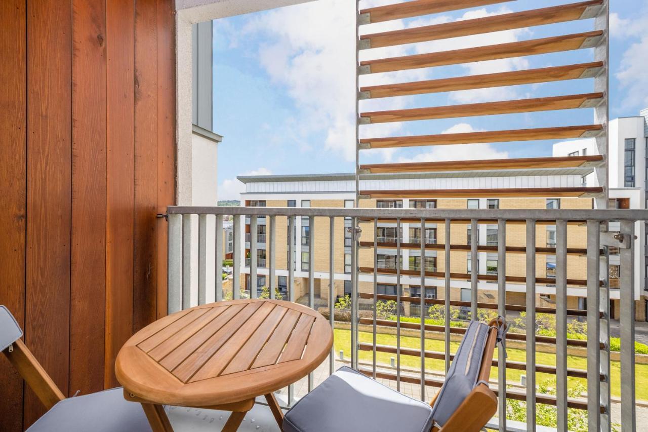 Joivy Modern 2 Bed Flat Near Inverleith Park, With Terrace And Free Parking *