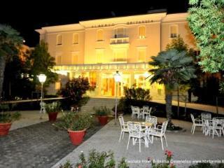 Gasthof Albyn Townhouse 4*
