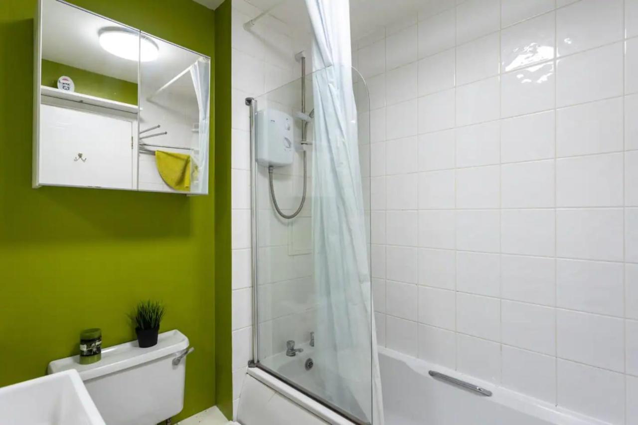 Stylish 2 Bedroom Near The Centre