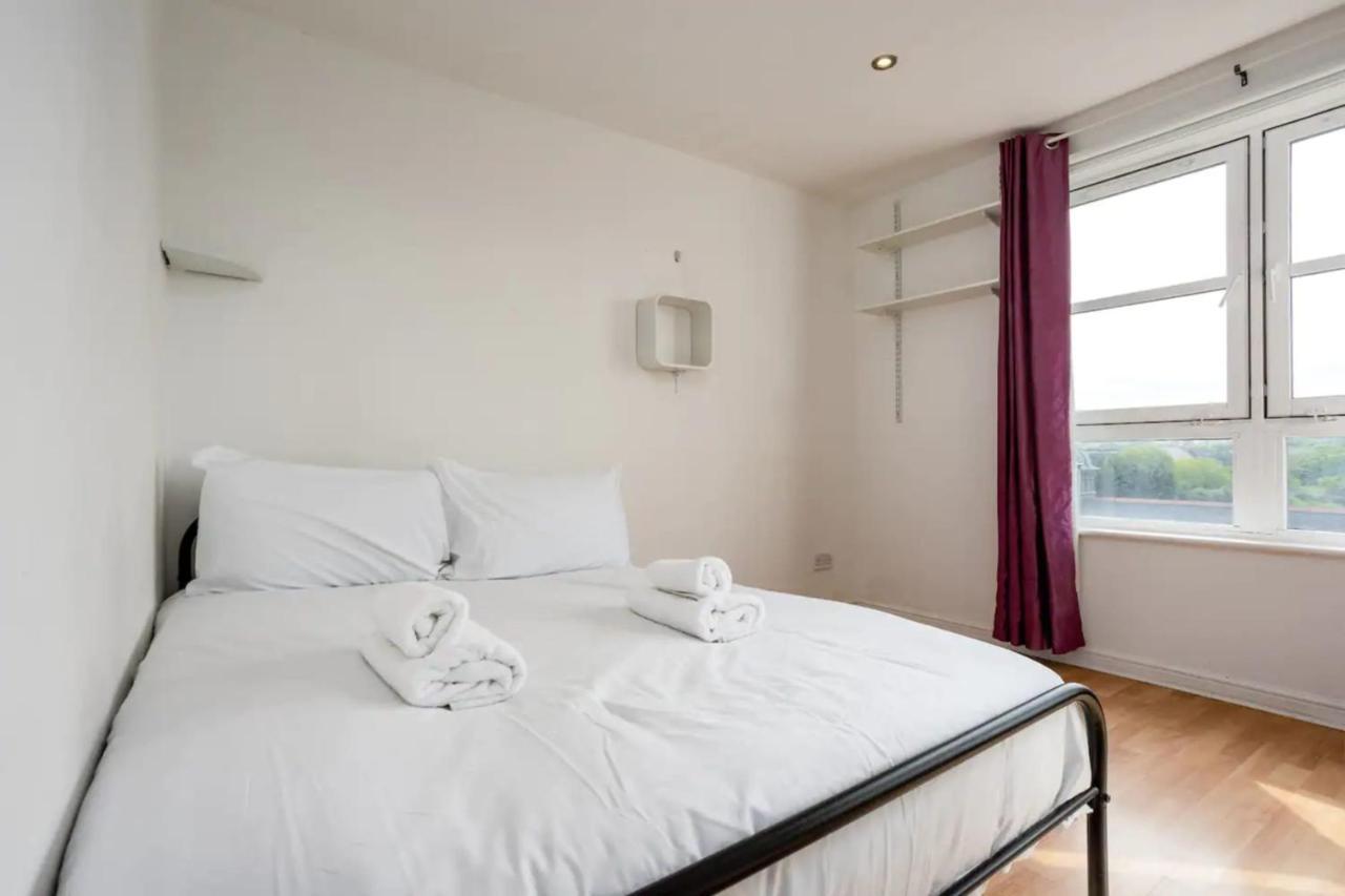Stylish 2 Bedroom Near The Centre * Edinburgh