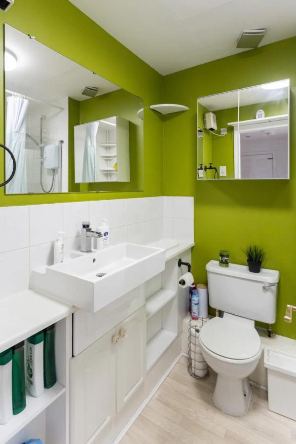 Stylish 2 Bedroom Near The Centre