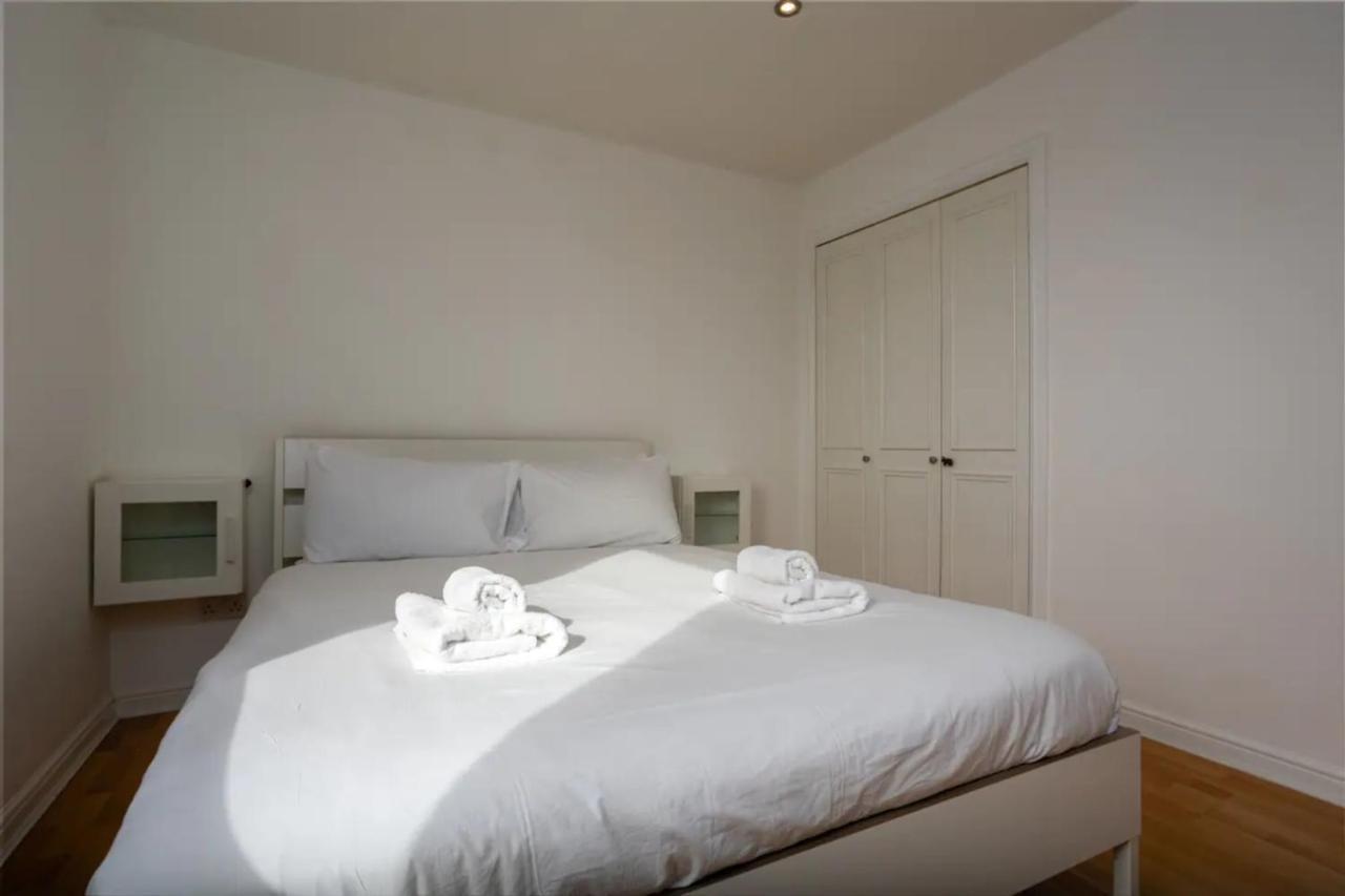 Apartment Stylish 2 Bedroom Near The Centre *