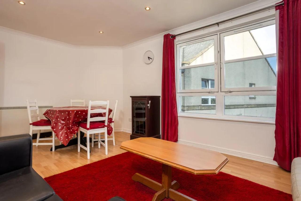 Stylish 2 Bedroom Near The Centre Apartment Edinburgh