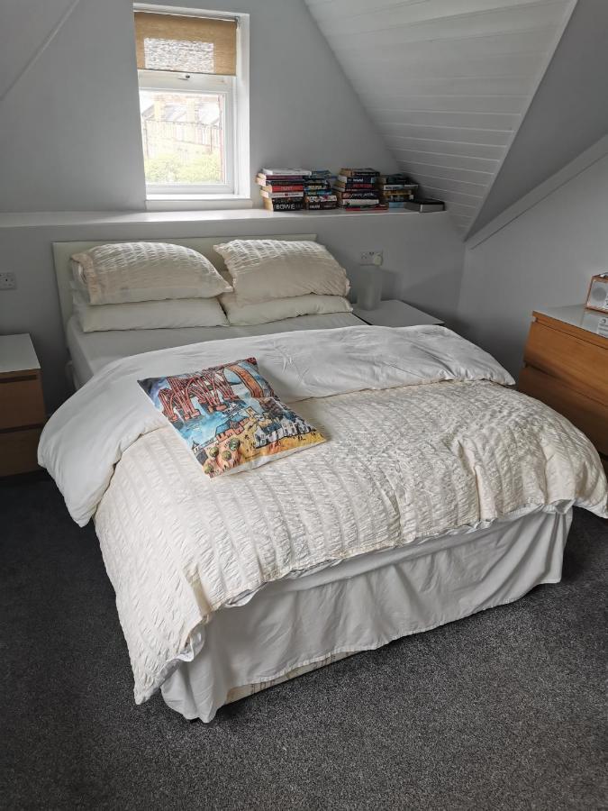 Apartment 2 Bedroom With Park View