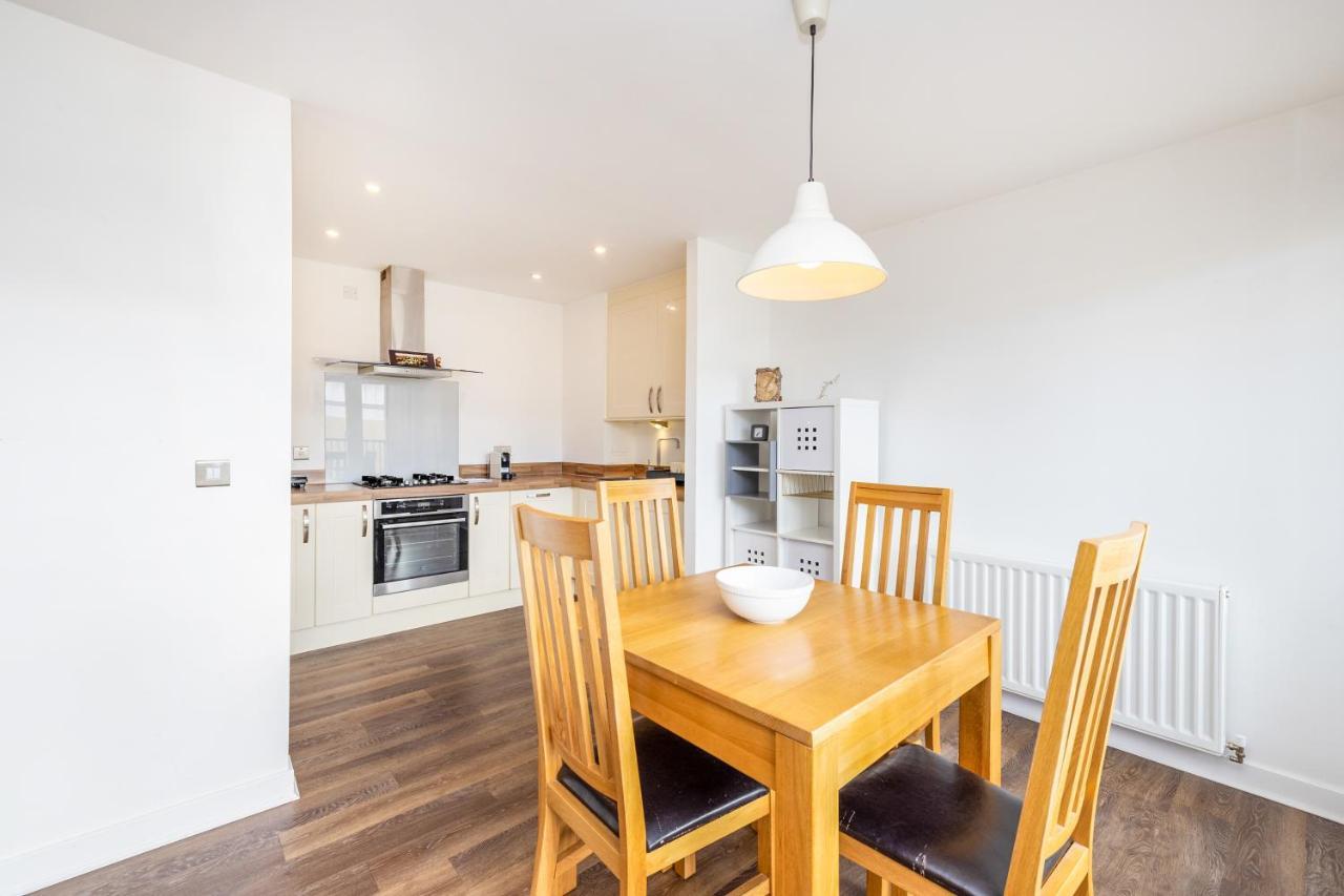 Apartment Joivy Modern 2 Bed Flat Near Inverleith Park, With Terrace And Free Parking